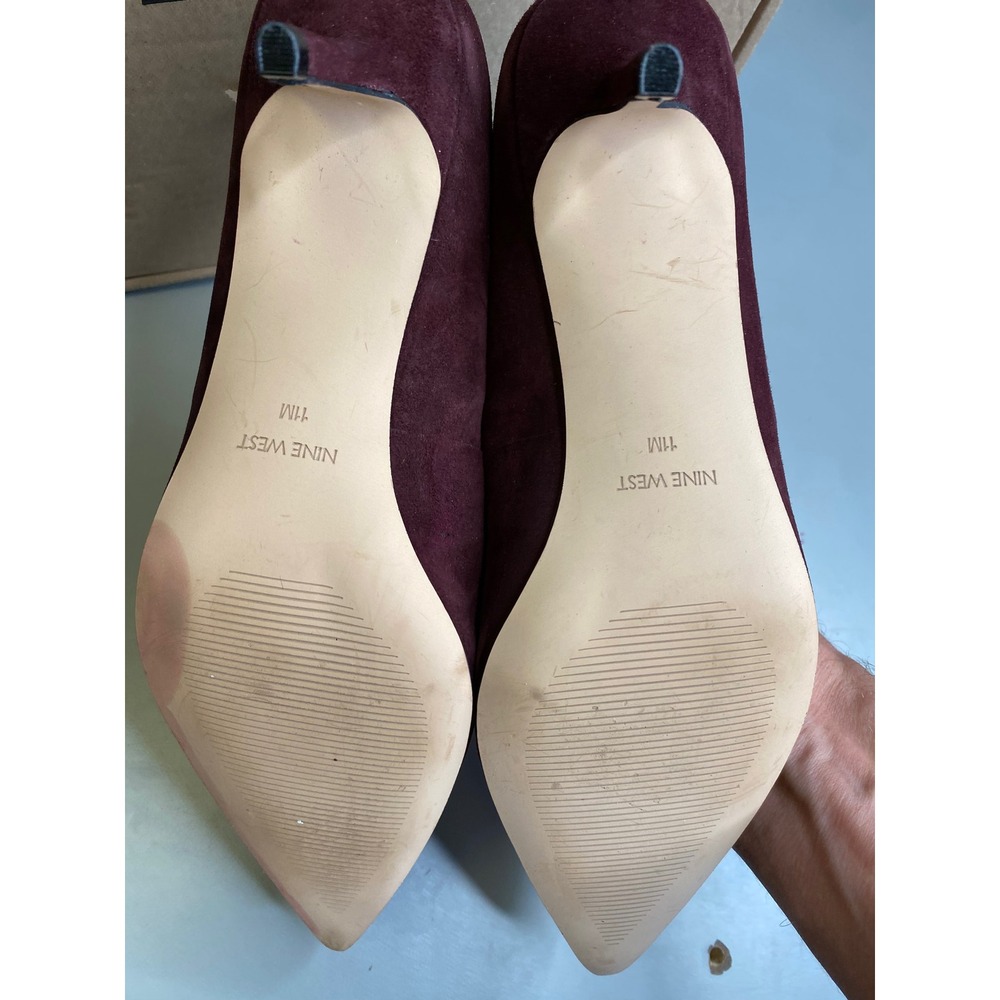 Nine West Womens Burgundy Suede Pointed Toe Kitten Heel Pumps Maroon Size 11M - Picture 3 of 6